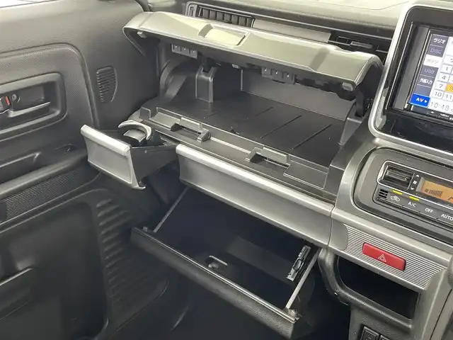 スズキ スペーシア ギア HYBRID XZ 大分県 2019(令1)年 4.6万km オフブルーメタリック/ガンメタリック2トーンルーフ 社外SDナビ/（フルセグ/CD/DVD/AM/FM）/全方位カメラ/ヘッドアップディスプレイ/衝突軽減装置/レーンアシスト/両側電動スライドドア/コーナーセンサー/ＬＥＤヘッドライト/スマートキー/プッシュスタート/ETC/前席シートヒーター