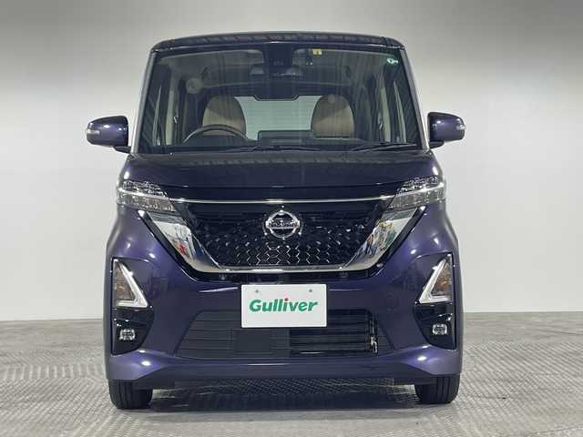 日産 ルークス ハイウェイスター Gターボ 神奈川県 2022(令4)年 2.8万km アメジストパープル ターボ/快適パックA/プレミアムグラデーションインテリア/純正9型SDナビゲーション【MM321D-L】/フルセグ　CD DVD　AM FM CD DVD　Bluetooth　iphone ipod /インテリジェントアラウンドビューモニター/先進安全装備/インテリジェントエマージェンシーブレーキ/踏み間違い防止アシスト/インテリジェントLI【車線逸脱防止支援システム】/車線逸脱警報/インテリジェントECW【前方衝突予測警報】/インテリジェントDA【ふらつき警報】/標識認識機能/ハンズフリー両側電動スライドドア【ロールサンシェード】/ブラウン革巻きステアリング/プラズマクラスター付きリアツーリングファン/グラデーションブラウン合皮×トリコットコンビシート/後席パーソナルテーブル/助手席シートバックUSB電源ソケット/SOSコール/純正ナビ連動前方ドライブレコーダー/自動防眩ミラー/プッシュスタート/スマートキー/純正14インチアルミホイール/純正リアスポイラー/LEDヘッドランプ/オートライト/LEDフロントフォグランプ/スペアキー