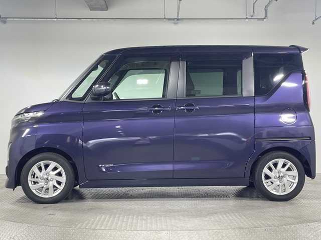 日産 ルークス ハイウェイスター Gターボ 神奈川県 2022(令4)年 2.8万km アメジストパープル ターボ/快適パックA/プレミアムグラデーションインテリア/純正9型SDナビゲーション【MM321D-L】/フルセグ　CD DVD　AM FM CD DVD　Bluetooth　iphone ipod /インテリジェントアラウンドビューモニター/先進安全装備/インテリジェントエマージェンシーブレーキ/踏み間違い防止アシスト/インテリジェントLI【車線逸脱防止支援システム】/車線逸脱警報/インテリジェントECW【前方衝突予測警報】/インテリジェントDA【ふらつき警報】/標識認識機能/ハンズフリー両側電動スライドドア【ロールサンシェード】/ブラウン革巻きステアリング/プラズマクラスター付きリアツーリングファン/グラデーションブラウン合皮×トリコットコンビシート/後席パーソナルテーブル/助手席シートバックUSB電源ソケット/SOSコール/純正ナビ連動前方ドライブレコーダー/自動防眩ミラー/プッシュスタート/スマートキー/純正14インチアルミホイール/純正リアスポイラー/LEDヘッドランプ/オートライト/LEDフロントフォグランプ/スペアキー