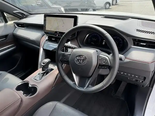 トヨタ ハリアー Z レザーパッケージ 三重県 2024(令6)年 0.6万km プラチナホワイトパールマイカ ♪♪ワンオーナー ♪♪/走行距離5107キロ/車検令和９年６月まで/トヨタセーフティーセンス/純正ナビ/　・フルセグ/　・Bluetooth/　・USB/JBLサウンド/デジタルインナーミラー/ブラックレザーシート/シートベンチレーション/D/N席パワーシート/パワーバックドア/LEDヘッドライト/LEDフォグライト/スマートキーx2/プッシュスタート/純正フロアマット/クリアランスソナー/ビルトインETC2.0