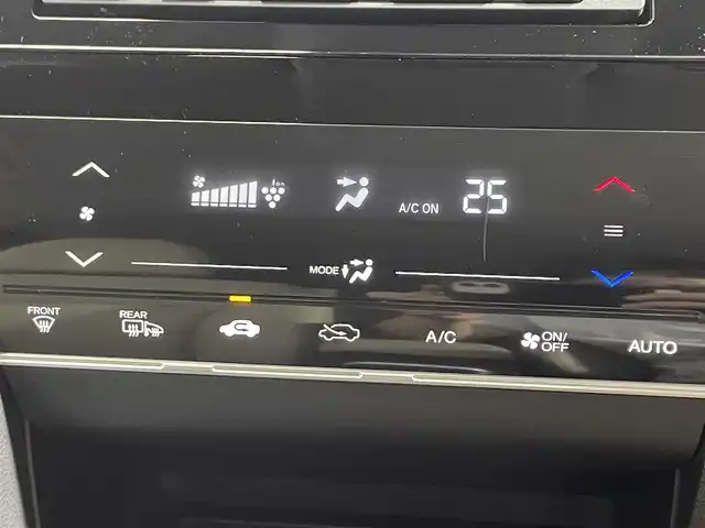 ホンダ シャトル ハイブリッド X スタイルエディション 大阪府 2016(平28)年 4.8万km ミラノレッド あんしんＰＧ　クルコン　衝突軽減　ハーフレザー　ＥＴＣ　ドラレコ　純正ナビフルセグＴＶ（Ｂｌｕｅｔｏｏｔｈ接続，ＣＤ，ＤＶＤ再生）　アイドリングストップ　スマートキー　オートライト　ＬＥＤヘッドライト