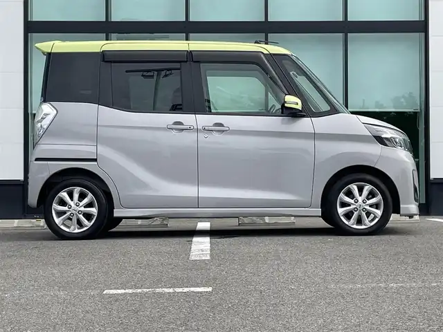 日産 デイズ ルークス ハイウェイスター Xターボ 和歌山県 2017(平29)年 4.6万km レモンライム/エアグレー 純正ナビ/アラウンドビューモニター/両側パワースライドドア/LEDヘッドライト/助手席回転リフトアップシート/LEDヘッドライト/フォグランプ/両側パワースライドドア/ツートンカラー/エマージェンシーブレーキ