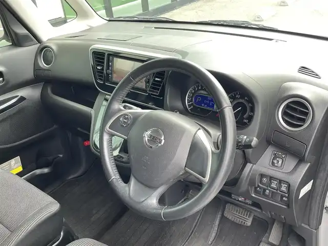 日産 デイズ ルークス ハイウェイスター Xターボ 和歌山県 2017(平29)年 4.6万km レモンライム/エアグレー 純正ナビ/アラウンドビューモニター/両側パワースライドドア/LEDヘッドライト/助手席回転リフトアップシート/LEDヘッドライト/フォグランプ/両側パワースライドドア/ツートンカラー/エマージェンシーブレーキ