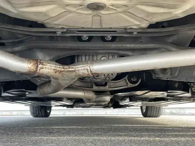 スバル レヴォーグ 1．6GT アイサイト 滋賀県 2015(平27)年 14.3万km クリスタルホワイトP 純正SDナビ/・AM/FM/・CD/DVD/・SD/USB/・Bluetooth/・フルセグTV/バックカメラ/ステアリングスイッチ/革巻きステアリング/パドルシフト/ETC/ミラー一体型前後ドラレコ/前席パワーシート/前席シートヒーター/運転席メモリーシート/オートマチックヘッドライト/LEDヘッドライト/フォグランプ/衝突軽減ブレーキ/レーンキープアシスト/先行車発進告知/アダプティブクルーズコントロール/電動格納ミラー/社外17インチアルミホイール/スマートキー×2