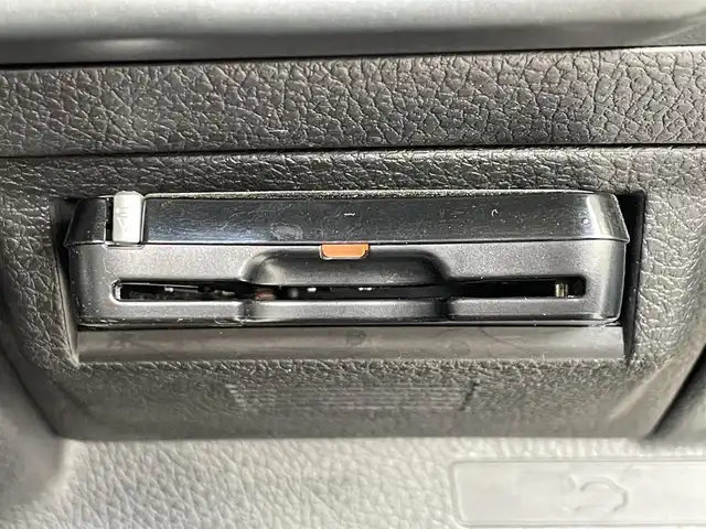 スバル レヴォーグ 1．6GT アイサイト 滋賀県 2015(平27)年 14.3万km クリスタルホワイトP 純正SDナビ/・AM/FM/・CD/DVD/・SD/USB/・Bluetooth/・フルセグTV/バックカメラ/ステアリングスイッチ/革巻きステアリング/パドルシフト/ETC/ミラー一体型前後ドラレコ/前席パワーシート/前席シートヒーター/運転席メモリーシート/オートマチックヘッドライト/LEDヘッドライト/フォグランプ/衝突軽減ブレーキ/レーンキープアシスト/先行車発進告知/アダプティブクルーズコントロール/電動格納ミラー/社外17インチアルミホイール/スマートキー×2