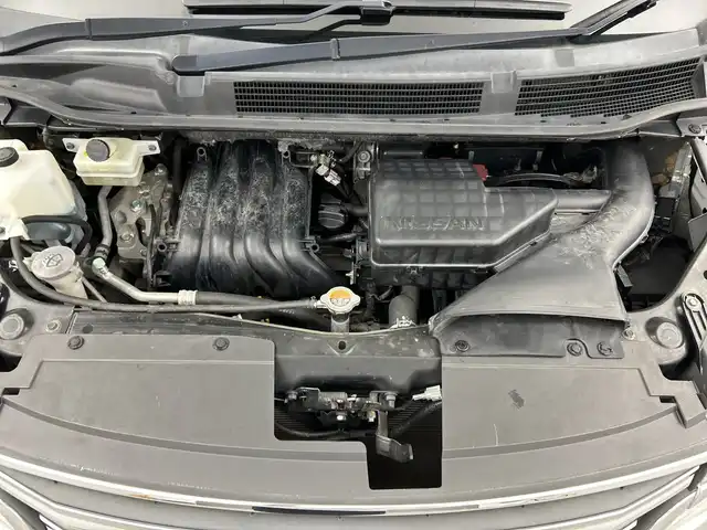 日産 セレナ ハイウェイスター Sハイブリッド 三重県 2015(平27)年 5.9万km ブリリアントシルバー /禁煙車//純正ナビ//衝突軽減//クルーズコントロール//車線逸脱警報//前方ドライブレコーダー//ETC//横滑り防止装置//革巻きステアリング//アイドリングストップ//純正フロアマット//スマートキー//プッシュスタート
