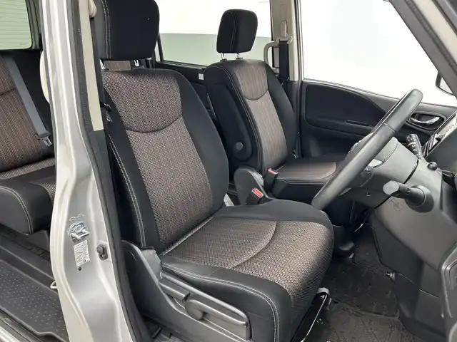 日産 セレナ ハイウェイスター Sハイブリッド 三重県 2015(平27)年 5.9万km ブリリアントシルバー /禁煙車//純正ナビ//衝突軽減//クルーズコントロール//車線逸脱警報//前方ドライブレコーダー//ETC//横滑り防止装置//革巻きステアリング//アイドリングストップ//純正フロアマット//スマートキー//プッシュスタート