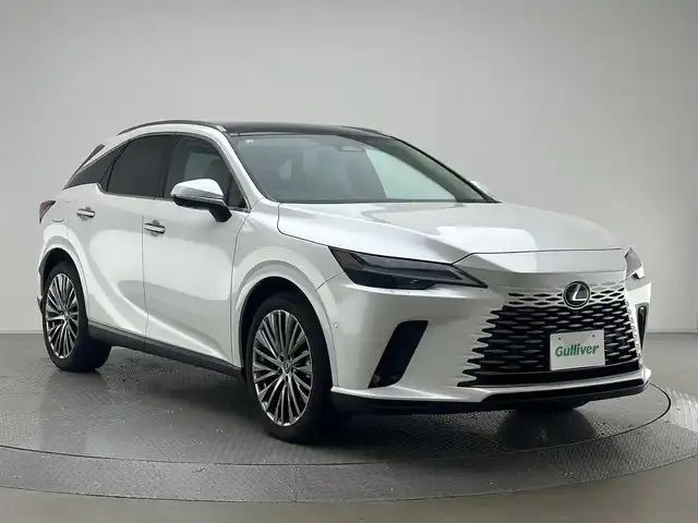 レクサス ＲＸ 450h+ バージョンL 兵庫県 2023(令5)年 2.2万km ソニッククォーツ サンルーフ/レーザーシート/シートヒーター＆エアシーター/パワーシート/純正コネクトナビ＆フルセグTV/TVキャンセラー/アラウンドビューモニター/デジタルインナーミラー/ワイヤレス充電/ETC2.0/HUD/パワーバックドア/電子パーキング/レーダークルーズコントロール/レーンキープアシスト/オートライト＆ハイビーム/LEDライト/コーナーセンサー/Aストップ/スマートキー/プッシュスタート