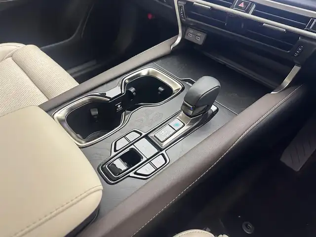 レクサス ＲＸ 450h+ バージョンL 兵庫県 2023(令5)年 2.2万km ソニッククォーツ サンルーフ/レーザーシート/シートヒーター＆エアシーター/パワーシート/純正コネクトナビ＆フルセグTV/TVキャンセラー/アラウンドビューモニター/デジタルインナーミラー/ワイヤレス充電/ETC2.0/HUD/パワーバックドア/電子パーキング/レーダークルーズコントロール/レーンキープアシスト/オートライト＆ハイビーム/LEDライト/コーナーセンサー/Aストップ/スマートキー/プッシュスタート