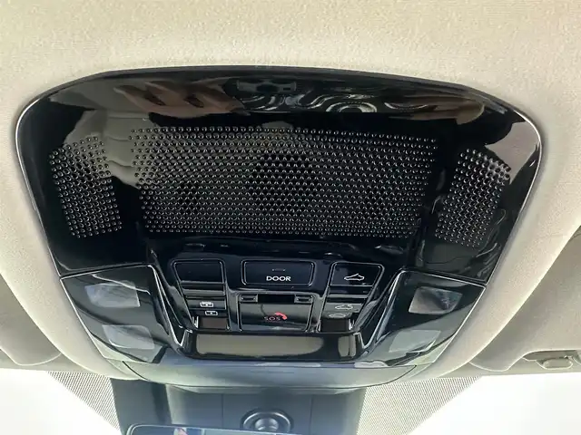 レクサス ＲＸ 450h+ バージョンL 兵庫県 2023(令5)年 2.2万km ソニッククォーツ サンルーフ/レーザーシート/シートヒーター＆エアシーター/パワーシート/純正コネクトナビ＆フルセグTV/TVキャンセラー/アラウンドビューモニター/デジタルインナーミラー/ワイヤレス充電/ETC2.0/HUD/パワーバックドア/電子パーキング/レーダークルーズコントロール/レーンキープアシスト/オートライト＆ハイビーム/LEDライト/コーナーセンサー/Aストップ/スマートキー/プッシュスタート