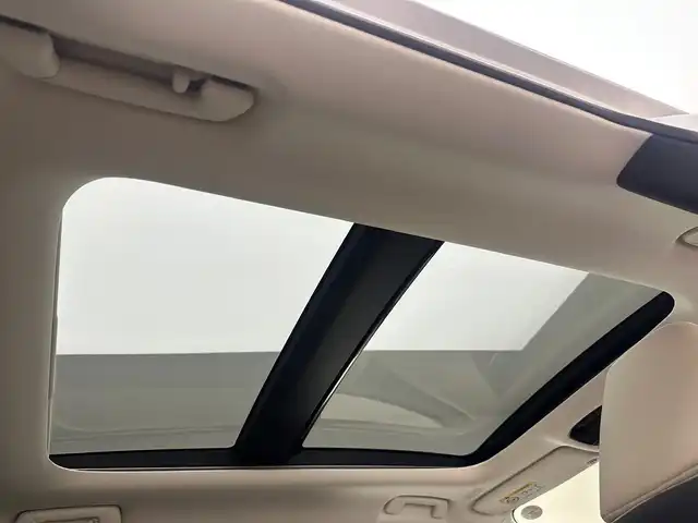 レクサス ＲＸ 450h+ バージョンL 兵庫県 2023(令5)年 2.2万km ソニッククォーツ サンルーフ/レーザーシート/シートヒーター＆エアシーター/パワーシート/純正コネクトナビ＆フルセグTV/TVキャンセラー/アラウンドビューモニター/デジタルインナーミラー/ワイヤレス充電/ETC2.0/HUD/パワーバックドア/電子パーキング/レーダークルーズコントロール/レーンキープアシスト/オートライト＆ハイビーム/LEDライト/コーナーセンサー/Aストップ/スマートキー/プッシュスタート