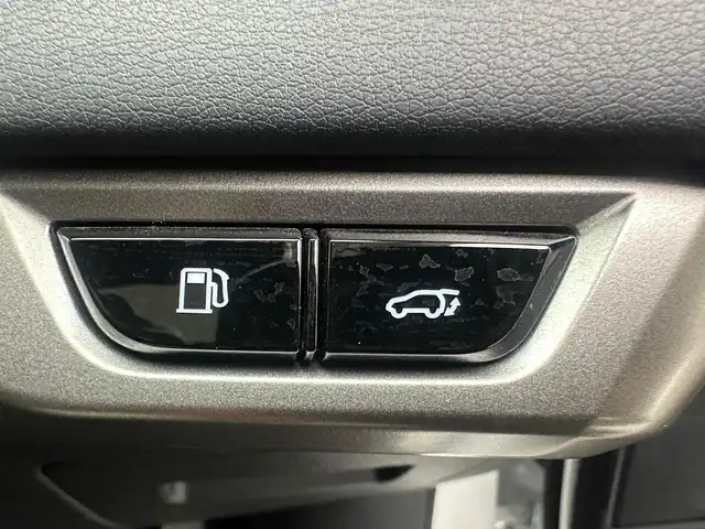 レクサス ＲＸ 450h+ バージョンL 兵庫県 2023(令5)年 2.2万km ソニッククォーツ サンルーフ/レーザーシート/シートヒーター＆エアシーター/パワーシート/純正コネクトナビ＆フルセグTV/TVキャンセラー/アラウンドビューモニター/デジタルインナーミラー/ワイヤレス充電/ETC2.0/HUD/パワーバックドア/電子パーキング/レーダークルーズコントロール/レーンキープアシスト/オートライト＆ハイビーム/LEDライト/コーナーセンサー/Aストップ/スマートキー/プッシュスタート