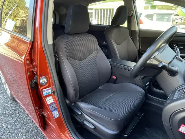 トヨタ プリウス α S ツーリングセレクション 埼玉県 2016(平28)年 6.4万km オレンジM 純正ナビTV/ナビSD読み込みせず。/純正Aw/バックカメラ/前後ドラレコ/ビルトインETC/プッシュスタート/LEDヘッドライト/オートライト/取扱説明書/保証書付整備手帳