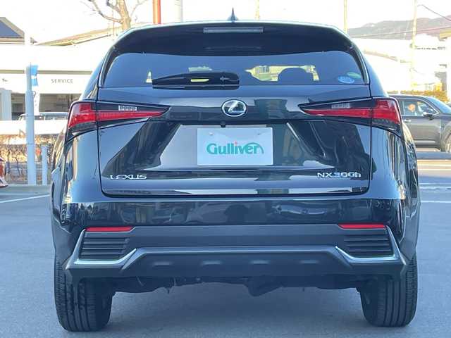 レクサス ＮＸ 300h Iパッケージ 長野県 2018(平30)年 5万km グラファイトブラックガラスフレーク 禁煙車/黒革シート/純正ナビ/フルセグTV/バックカメラ/全周囲カメラ/ステアリングスイッチ/純正１７インチアルミホイール/ブラインドスポットモニタリング/パーキングサポートブレーキ/オートマチックハイビーム/レーンキープアシスト/アイドリングストップ/前席シートヒーター/前席パワーシート/ビルトインETC/オートライト/パドルシフト/ハンドルヒーター/メモリーシート/ドラレコ