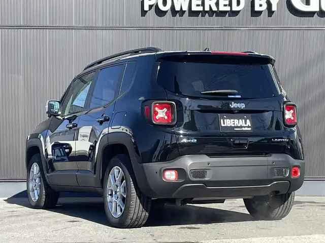 クライスラー・ジープ ジープ レネゲード リミテッド 4xe 長野県 2022(令4)年 3.9万km 黒 黒革シート/ パワーシート / シートヒーター / ACC (アダプティブクルーズコントロール)/ BSM（ブラインドスポットモニター）/ LKA（レーンキープアシスト）/ AppleCarPlay / 純正ナビ / バックカメラ / ヒーテッドステアリング / パークセンサー / LEDヘッドライト / ETC2.0 / USB / 充電ケーブル / 純正17インチAW / 前後ドラレコ