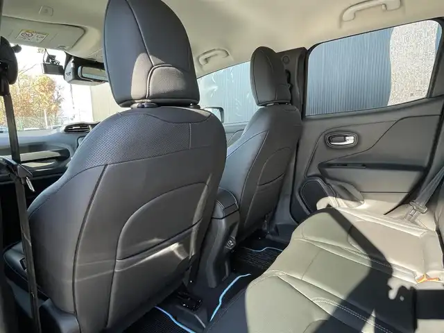 クライスラー・ジープ ジープ レネゲード リミテッド 4xe 長野県 2022(令4)年 3.9万km 黒 黒革シート/ パワーシート / シートヒーター / ACC (アダプティブクルーズコントロール)/ BSM（ブラインドスポットモニター）/ LKA（レーンキープアシスト）/ AppleCarPlay / 純正ナビ / バックカメラ / ヒーテッドステアリング / パークセンサー / LEDヘッドライト / ETC2.0 / USB / 充電ケーブル / 純正17インチAW / 前後ドラレコ