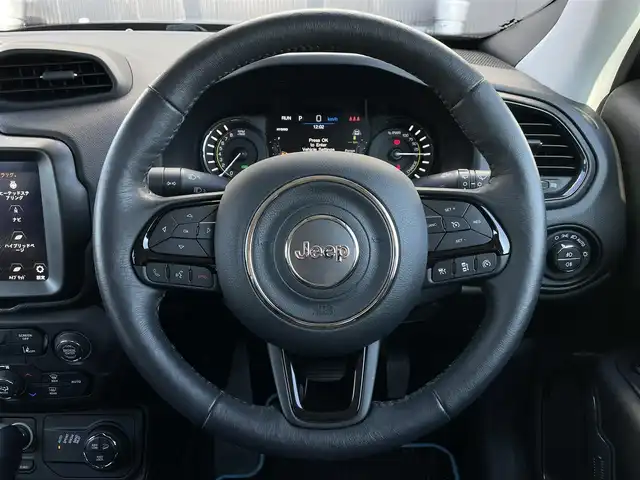 クライスラー・ジープ ジープ レネゲード リミテッド 4xe 長野県 2022(令4)年 3.9万km 黒 黒革シート/ パワーシート / シートヒーター / ACC (アダプティブクルーズコントロール)/ BSM（ブラインドスポットモニター）/ LKA（レーンキープアシスト）/ AppleCarPlay / 純正ナビ / バックカメラ / ヒーテッドステアリング / パークセンサー / LEDヘッドライト / ETC2.0 / USB / 充電ケーブル / 純正17インチAW / 前後ドラレコ