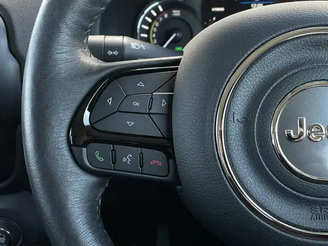 クライスラー・ジープ ジープ レネゲード リミテッド 4xe 長野県 2022(令4)年 3.9万km 黒 黒革シート/ パワーシート / シートヒーター / ACC (アダプティブクルーズコントロール)/ BSM（ブラインドスポットモニター）/ LKA（レーンキープアシスト）/ AppleCarPlay / 純正ナビ / バックカメラ / ヒーテッドステアリング / パークセンサー / LEDヘッドライト / ETC2.0 / USB / 充電ケーブル / 純正17インチAW / 前後ドラレコ