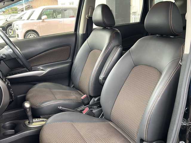 日産 ノート メダリスト エマージェンシーB 鳥取県 2014(平26)年 8.9万km スーパーブラック スマートキー/ハーフレザーシート/プリクラッシュセーフティ/レーンデパーチャー/ドライブレコーダー/純正メモリナビ/ワンセグ・Bluetooth/バックカメラ/オートエアコン/オートライト/LEDヘッドライト/革巻ステアリング/フォグライト/社外AWスタットレス４本積込/ETCユニット/保証書・取説