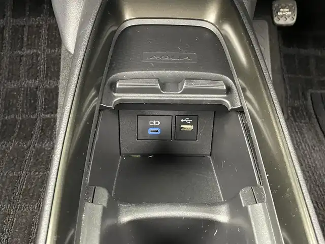 トヨタ アクア Z 大分県 2021(令3)年 2.2万km プラチナホワイトパールマイカ 純正ディスプレイオーディオ/フルセグ/BT/applecarplay/androidauto/ETC/バックカメラ/シートヒーター（D/N）/パワーシート（D）/ドラレコ前後/ステアリングヒーター/トヨタセーフティーセンス/衝突軽減ブレーキ/レーンキープアシスト/コーナーセンサー/標識認識機能/オートハイビーム/レーダークルーズ/モデリスタ（F/S/R）/AC100W