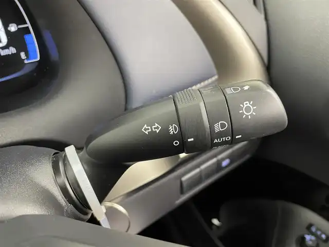 トヨタ アクア Z 大分県 2021(令3)年 2.2万km プラチナホワイトパールマイカ 純正ディスプレイオーディオ/フルセグ/BT/applecarplay/androidauto/ETC/バックカメラ/シートヒーター（D/N）/パワーシート（D）/ドラレコ前後/ステアリングヒーター/トヨタセーフティーセンス/衝突軽減ブレーキ/レーンキープアシスト/コーナーセンサー/標識認識機能/オートハイビーム/レーダークルーズ/モデリスタ（F/S/R）/AC100W