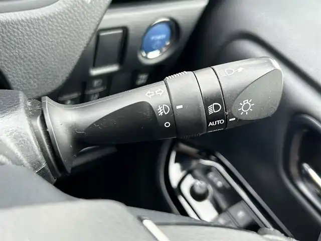 トヨタ ヴォクシー ハイブリッド ZS 煌Ⅲ 東京都 2021(令3)年 5.1万km ホワイトパールクリスタルシャイン セーフティセンス/・プリクラッシュセーフティ/・レーンキープアシスト/・オートハイビーム/・インテリジェントクリアランスソナー/純正10.5型ナビ（NSZN-Z68T）/バックカメラ/・CD/DVD/BT/AM/FM/・HDMI×USB/ミラーリング/TV/クルーズコントロール/ハーフレザーシート/・前席シートヒーター/両側パワースライドドア/リアロールサンシェード/トラクションコントロール/モデリスタフルエアロ/シグネチャーイルブレード/LEDヘッドライト/フォグ/ビルトインETC/保証書・取説・スペアキー