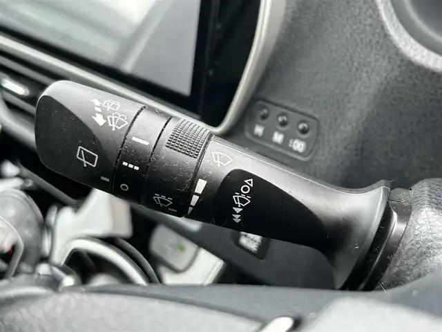 トヨタ ヴォクシー ハイブリッド ZS 煌Ⅲ 東京都 2021(令3)年 5.1万km ホワイトパールクリスタルシャイン セーフティセンス/・プリクラッシュセーフティ/・レーンキープアシスト/・オートハイビーム/・インテリジェントクリアランスソナー/純正10.5型ナビ（NSZN-Z68T）/バックカメラ/・CD/DVD/BT/AM/FM/・HDMI×USB/ミラーリング/TV/クルーズコントロール/ハーフレザーシート/・前席シートヒーター/両側パワースライドドア/リアロールサンシェード/トラクションコントロール/モデリスタフルエアロ/シグネチャーイルブレード/LEDヘッドライト/フォグ/ビルトインETC/保証書・取説・スペアキー