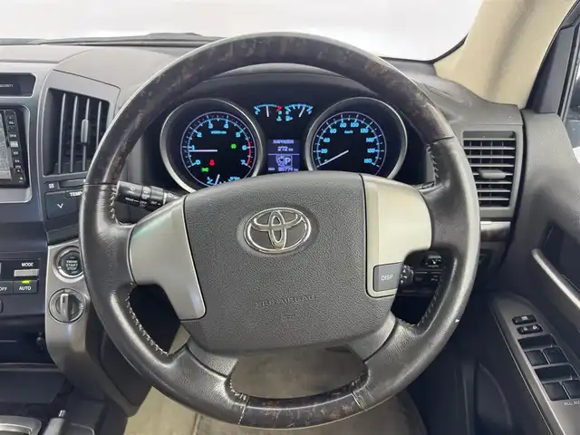 トヨタ ランドクルーザー AX 新潟県 2008(平20)年 8.6万km ホワイトパールクリスタルシャイン ４WD　/ディーラーOPナビ　/V8エンジン　/プッシュスタート　/クルーズコントロール　/ウッドコンビハンドル　/ハーフレザーシート　/フォグランプ　/ETC　/純正アルミホイール積み込み　/社外アルミホイール　/スペアキー