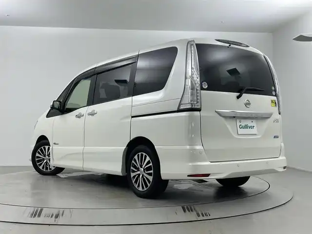 日産 セレナ HWS S HV Vセレ +Sefty 埼玉県 2015(平27)年 5.4万km ブリリアントホワイトパール 純正7型ナビ/（フルTV/AM/FM/CD/DVD/BT）/純正11型フリップモニター/クルーズコントロール/全方位カメラ/両側パワースライドドア/プッシュスタート/純正フロアマット/純正アルミホイール/パワーステアリング/パワーウィンドウ