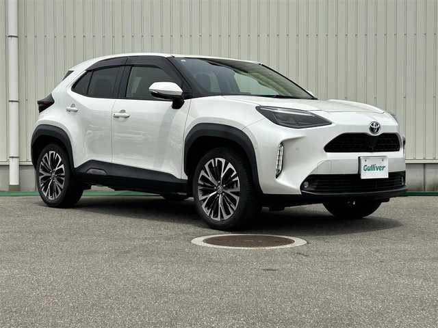 トヨタ ヤリスクロス ハイブリッド Z 富山県 2021(令3)年 8.3万km ホワイトパールクリスタルシャイン ４WD/ワンオーナー/パノラミックビューモニター/純正ディスプレイオーディオ/Bluetooth/フルセグTV/トヨタチームメイト/トヨタセーフティセンス/プリクラッシュセーフティ/レーントレーシングアシスト/レーダークルーズコントロール/オートマチックハイビーム/ロードサインアシスト/ブラインドスポットモニター/運転席パワーシート/前席シートヒーター/LEDオートライト/LEDフォグライト/コーナーセンサー/ドライブレコーダー