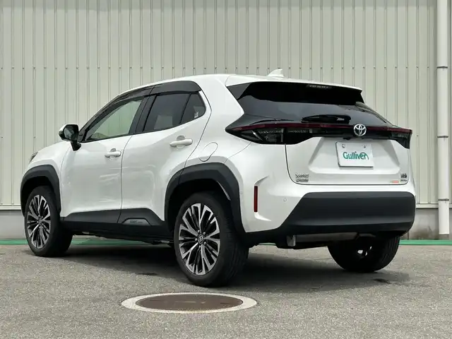 トヨタ ヤリスクロス ハイブリッド Z 富山県 2021(令3)年 8.3万km ホワイトパールクリスタルシャイン ４WD/ワンオーナー/パノラミックビューモニター/純正ディスプレイオーディオ/Bluetooth/フルセグTV/トヨタチームメイト/トヨタセーフティセンス/プリクラッシュセーフティ/レーントレーシングアシスト/レーダークルーズコントロール/オートマチックハイビーム/ロードサインアシスト/ブラインドスポットモニター/運転席パワーシート/前席シートヒーター/LEDオートライト/LEDフォグライト/コーナーセンサー/ドライブレコーダー