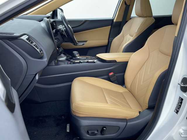 レクサス ＮＸ 250 バージョンL 兵庫県 2022(令4)年 2.5万km ソニッククォーツ ・ワンオーナー/・純正ナビ&TV&Bluetooth&USB&Miracast/・パノラマルーフ/・本革シート/・パノラミックビューモニター/・ビルトインETC2.0/・ドライブレコーダー/・LexusSafety＋/・プリクラッシュセーフティ/・フロントクロストラフィックアラート/・レーンチェンジアシスト/・アダプティブハイビームシステム/・レーダークルーズコントロール/・ロードサインアシスト/・発進遅れ告知機能/・ドライバー異常時対応システム/・プロアクティブドライビングアシスト/・ブラインドスポットモニター/・安心降車アシスト/・パーキングサポートブレーキ/・ハンズフリーパワーバックドア/・三眼フルLEDヘッドランプ/・ヘッドランプクリーナー/・リモートエアコン/・おくだけ充電/・TFT液晶式メーター/・カラーヘッドアップディスプレイ/・ステアリングヒーター/・本革シート/・レクサスクライメイトコンシェルジュ/・ナノイーX/・シートヒーター/・シートベンチレーション/・スマートキー/・アイドリングストップ