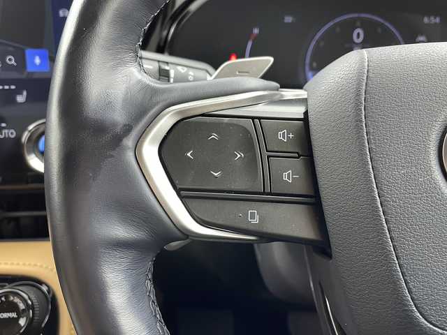 レクサス ＮＸ 250 バージョンL 兵庫県 2022(令4)年 2.5万km ソニッククォーツ ・ワンオーナー/・純正ナビ&TV&Bluetooth&USB&Miracast/・パノラマルーフ/・本革シート/・パノラミックビューモニター/・ビルトインETC2.0/・ドライブレコーダー/・LexusSafety＋/・プリクラッシュセーフティ/・フロントクロストラフィックアラート/・レーンチェンジアシスト/・アダプティブハイビームシステム/・レーダークルーズコントロール/・ロードサインアシスト/・発進遅れ告知機能/・ドライバー異常時対応システム/・プロアクティブドライビングアシスト/・ブラインドスポットモニター/・安心降車アシスト/・パーキングサポートブレーキ/・ハンズフリーパワーバックドア/・三眼フルLEDヘッドランプ/・ヘッドランプクリーナー/・リモートエアコン/・おくだけ充電/・TFT液晶式メーター/・カラーヘッドアップディスプレイ/・ステアリングヒーター/・本革シート/・レクサスクライメイトコンシェルジュ/・ナノイーX/・シートヒーター/・シートベンチレーション/・スマートキー/・アイドリングストップ