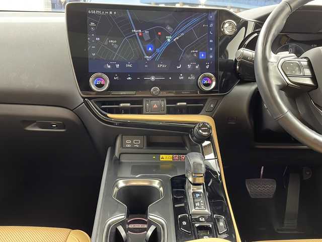 レクサス ＮＸ 250 バージョンL 兵庫県 2022(令4)年 2.5万km ソニッククォーツ ・ワンオーナー/・純正ナビ&TV&Bluetooth&USB&Miracast/・パノラマルーフ/・本革シート/・パノラミックビューモニター/・ビルトインETC2.0/・ドライブレコーダー/・LexusSafety＋/・プリクラッシュセーフティ/・フロントクロストラフィックアラート/・レーンチェンジアシスト/・アダプティブハイビームシステム/・レーダークルーズコントロール/・ロードサインアシスト/・発進遅れ告知機能/・ドライバー異常時対応システム/・プロアクティブドライビングアシスト/・ブラインドスポットモニター/・安心降車アシスト/・パーキングサポートブレーキ/・ハンズフリーパワーバックドア/・三眼フルLEDヘッドランプ/・ヘッドランプクリーナー/・リモートエアコン/・おくだけ充電/・TFT液晶式メーター/・カラーヘッドアップディスプレイ/・ステアリングヒーター/・本革シート/・レクサスクライメイトコンシェルジュ/・ナノイーX/・シートヒーター/・シートベンチレーション/・スマートキー/・アイドリングストップ