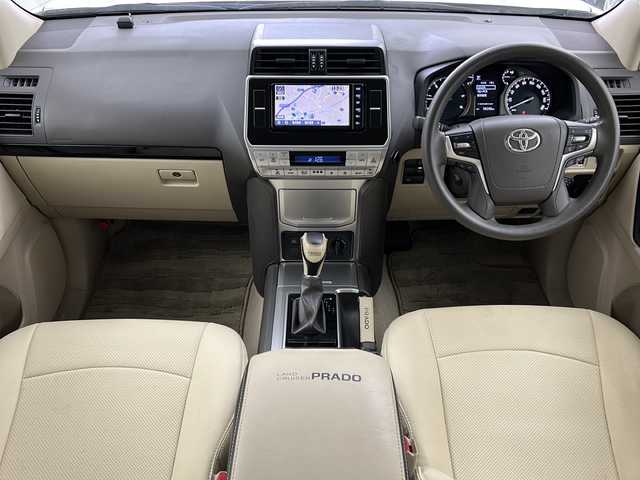 トヨタ ランドクルーザー プラド TX 宮城県 2019(令1)年 5.9万km ホワイトパールクリスタルシャイン Toyota Safety Sense /・プリクラッシュセーフティ/・レーンディパーチャーアラート/・オートマチックハイビーム/・レーダークルーズコントロール/純正7インチSDナビ/・BT.HDMI.SD.USB/バックカメラ/フルセグTV/ステアリングスイッチ/プッシュスタート/スマートキー×2/純正エンジンスターター/ビルトインETC2.0/純正ドライブレコーダー（F）/LEDヘッドライト/LEDフォグライト/純正フロアマット/社外16インチAW/ワイパーデアイサー/ダウンヒルアシスト/レザー調シートカバー/ドアバイザー