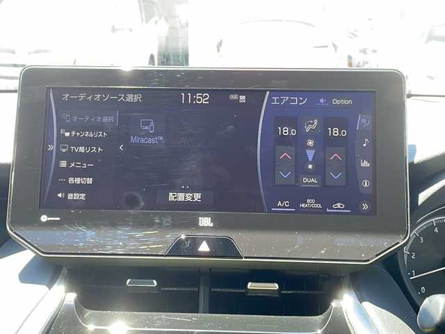 トヨタ ハリアー Z 福岡県 2021(令3)年 3.8万km ホワイトパールクリスタルシャイン ワンオーナー　/サンルーフ　/クルーズコントロール（追従走行あり）　/ビルトインＥＴＣ　/純正メーカーナビ（Ｂｌｕｅｔｏｏｔｈ・フルセグＴＶ・ＡＭ／ＦＭ）　/アラウンドビューモニター　/MTモード付AT車/運転席パワーシート/USBポート/電動リアゲート/運転席・助手席エアバック/カーテンエアバック/ハーフレザーシート/純正フロアマット/純正19インチアルミホイール/パワーステアリング/パワーウィンドウ/横滑り防止装置/盗難防止装置/オートマチックハイビーム/LEDライト/スマートキー/スペアキー×１/プッシュスタート/保証書/取扱説明書