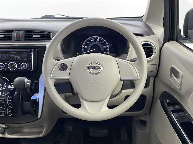 日産 デイズ X 栃木県 2019(平31)年 5.6万km ブラック 社外オーディオ/（CD/AM/FM/USB）/アラウンドビューモニター/コーナーセンサー/ドライブレコーダー/シートヒーター（D席）/プリクラッシュブレーキ/電格ウィンカーミラー/アイドリングストップ/電格ウィンカーミラー/純正フロアマット/純正ドアバイザー/社外14インチアルミホイール/プッシュスタート/スペアキー×１/取扱説明書
