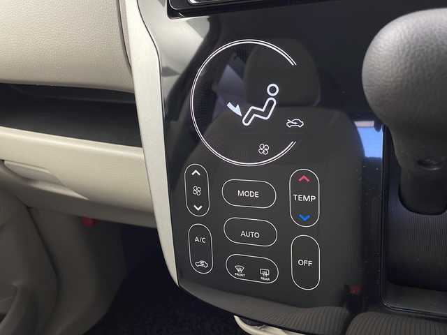 日産 デイズ X 栃木県 2019(平31)年 5.6万km ブラック 社外オーディオ/（CD/AM/FM/USB）/アラウンドビューモニター/コーナーセンサー/ドライブレコーダー/シートヒーター（D席）/プリクラッシュブレーキ/電格ウィンカーミラー/アイドリングストップ/電格ウィンカーミラー/純正フロアマット/純正ドアバイザー/社外14インチアルミホイール/プッシュスタート/スペアキー×１/取扱説明書