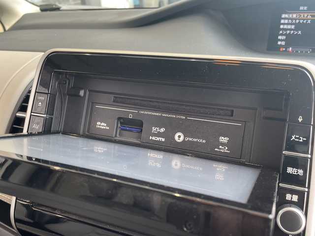 日産 セレナ ハイウェイスター 愛知県 2016(平28)年 6.6万km カシミヤグレージュ 2トーン プロパイロット/純正9インチSDナビ（地図SDカード無し）/フリップダウンモニター/全方位カメラ/両側パワースライドドア/クルーズコントロール/イージーオープン機能/コーナーセンサー/純正アルミホイール/LEDヘッドライト/インテリジェントミラー/リアオートエアコン/ETC/衝突被害軽減ブレーキ/フルセグTV/CD DVD/Bluetooth/ステアリングスイッチ/スマートキー/プッシュスタート