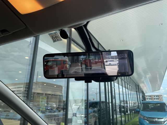 日産 セレナ ハイウェイスター 愛知県 2016(平28)年 6.6万km カシミヤグレージュ 2トーン プロパイロット/純正9インチSDナビ（地図SDカード無し）/フリップダウンモニター/全方位カメラ/両側パワースライドドア/クルーズコントロール/イージーオープン機能/コーナーセンサー/純正アルミホイール/LEDヘッドライト/インテリジェントミラー/リアオートエアコン/ETC/衝突被害軽減ブレーキ/フルセグTV/CD DVD/Bluetooth/ステアリングスイッチ/スマートキー/プッシュスタート