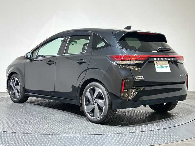 日産 オーラ 愛媛県 2022(令4)年 2.7万km 黒 純正9型ナビ/プロパイロット/フルセグテレビ/バックカメラ/全周囲カメラ/衝突被害軽減ブレーキ/BOSEサウンドシステム/ETC2.0/ワイヤレス充電/シートヒーター/ステアリングヒーター/HDMI/ブラインドスポットモニター/Bluetooth/ドライブレコーダー/合皮シート/カラーコードGAT