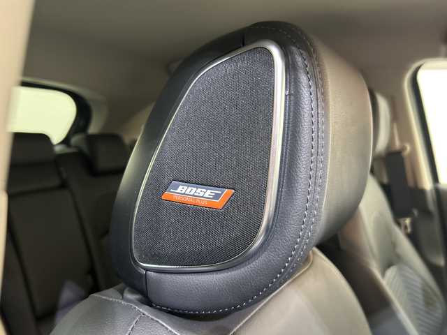 日産 オーラ 愛媛県 2022(令4)年 2.7万km 黒 純正9型ナビ/プロパイロット/フルセグテレビ/バックカメラ/全周囲カメラ/衝突被害軽減ブレーキ/BOSEサウンドシステム/ETC2.0/ワイヤレス充電/シートヒーター/ステアリングヒーター/HDMI/ブラインドスポットモニター/Bluetooth/ドライブレコーダー/合皮シート/カラーコードGAT