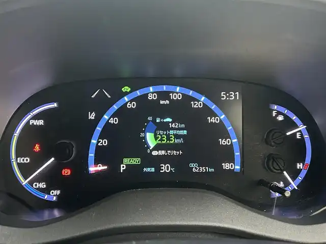 トヨタ ヤリスクロス ハイブリッド Z 香川県 2020(令2)年 6.3万km ブラックマイカ/ホワイトパールクリスタルシャイン 2トーン ワンオーナー/純正メモリナビ/アップルカープレイ/USB/Bluetooth/パノラミックビューモニター/トヨタセーフティセンス/プリクラッシュセーフティ/レーンキープ/オートハイビーム/レーダークルーズ/電子パーキング/ブレーキホールド/ハーフレザーシート/シートヒーター/クリアランスソナー/前後ドライブレコーダー/純正フロアマット/スペアキー/ETC