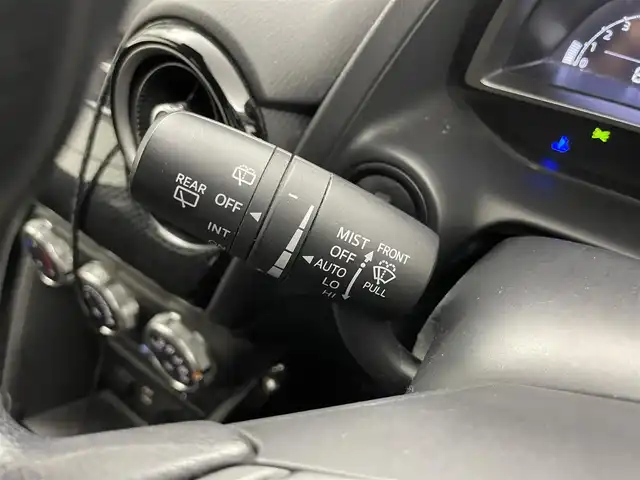 マツダ デミオ 13S 埼玉県 2018(平30)年 6.3万km ディープクリスタルブルーマイカ 純正ナビ　３６０度ビューモニター　ＢＳＭ　ＥＴＣ　前後ドライブレコーダー　スマートシティブレーキサポート　ミラー一体型ドラレコ　シートヒーター　オートライト　ＬＥＤヘッドライト　地デジフルセグ