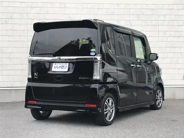 ホンダ Ｎ ＢＯＸ カスタム SSパッケージ 栃木県 2016(平28)年 8.9万km クリスタルブラックパール 株)IDOMが運営する【じしゃロン小山店】の自社ローン専用車両になります。こちらは現金またはオートローンご利用時の価格です。自社ローンご希望の方は別途その旨お申付け下さい//禁煙車/社外フルセグナビ/（CD/DVD/AM/FMラジオ）/(Bluetooth)/スマートキー/プッシュスタート/バックカメラ/ＥＴＣ/片側パワースライドドア/チップアップシート/シートヒーター/アイドリングストップ/電動格納ドアミラー/パワーウインドウ/オートライト