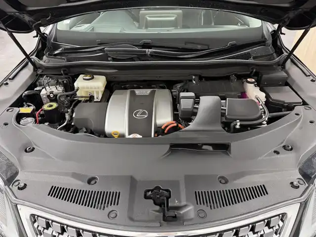 レクサス ＲＸ 450h バージョンL 三重県 2019(令1)年 3万km グラファイトブラックガラスフレーク ハイブリッド/FF/MTモード付フロアCVT/12.3型ナビ（AM/FM/CD/DVD/SDREC/SD/USB/Bluetooth/Miracast/AUX/TV）/パノラミックビューモニター/【OP】マークレビンソン プレミアムサラウンドサウンドシステム/ドライブレコーダー 前後/ETC2.0/LEXUS Safety System＋/●プリクラッシュセーフティ/●レーンキーピングアシスト/●レーダークルコン（全車速追従機能付）/●オートハイビーム/・ブラインドスポットモニター＆リヤクロストラフィックアラート・オートブレーキ/・ロードサインアシスト/・先行車発進告知機能/・【OP】ITS Connect/装備/・セミアニリン本革シート（黒）/・メモリー＆4way電動ランバーサポート付10wayパワーシート（D/N）/・セカンドパワーシート/・シートヒーター（D/N/2nd左右）＆ベンチレーション（D/N）/・ステアリングヒーター/・タッチレスパワーバックドア/・AC100Vコンセント（100W）/・カラーヘッドアップディスプレイ/・3眼LED/・左右独立オートエアコン/・【OP】純正20インチ×8J ブロンズ・カラード切削光輝アルミホイール/・スマートキーx1/など