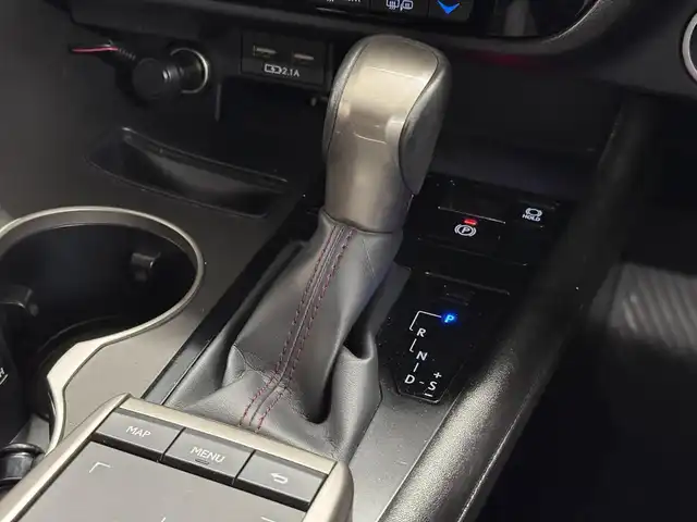 レクサス ＲＸ 450h バージョンL 三重県 2019(令1)年 3万km グラファイトブラックガラスフレーク ハイブリッド/FF/MTモード付フロアCVT/12.3型ナビ（AM/FM/CD/DVD/SDREC/SD/USB/Bluetooth/Miracast/AUX/TV）/パノラミックビューモニター/【OP】マークレビンソン プレミアムサラウンドサウンドシステム/ドライブレコーダー 前後/ETC2.0/LEXUS Safety System＋/●プリクラッシュセーフティ/●レーンキーピングアシスト/●レーダークルコン（全車速追従機能付）/●オートハイビーム/・ブラインドスポットモニター＆リヤクロストラフィックアラート・オートブレーキ/・ロードサインアシスト/・先行車発進告知機能/・【OP】ITS Connect/装備/・セミアニリン本革シート（黒）/・メモリー＆4way電動ランバーサポート付10wayパワーシート（D/N）/・セカンドパワーシート/・シートヒーター（D/N/2nd左右）＆ベンチレーション（D/N）/・ステアリングヒーター/・タッチレスパワーバックドア/・AC100Vコンセント（100W）/・カラーヘッドアップディスプレイ/・3眼LED/・左右独立オートエアコン/・【OP】純正20インチ×8J ブロンズ・カラード切削光輝アルミホイール/・スマートキーx1/など