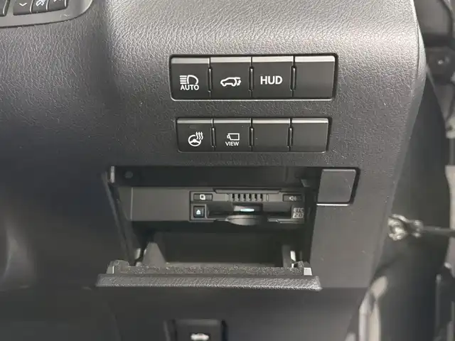 レクサス ＲＸ 450h バージョンL 三重県 2019(令1)年 3万km グラファイトブラックガラスフレーク ハイブリッド/FF/MTモード付フロアCVT/12.3型ナビ（AM/FM/CD/DVD/SDREC/SD/USB/Bluetooth/Miracast/AUX/TV）/パノラミックビューモニター/【OP】マークレビンソン プレミアムサラウンドサウンドシステム/ドライブレコーダー 前後/ETC2.0/LEXUS Safety System＋/●プリクラッシュセーフティ/●レーンキーピングアシスト/●レーダークルコン（全車速追従機能付）/●オートハイビーム/・ブラインドスポットモニター＆リヤクロストラフィックアラート・オートブレーキ/・ロードサインアシスト/・先行車発進告知機能/・【OP】ITS Connect/装備/・セミアニリン本革シート（黒）/・メモリー＆4way電動ランバーサポート付10wayパワーシート（D/N）/・セカンドパワーシート/・シートヒーター（D/N/2nd左右）＆ベンチレーション（D/N）/・ステアリングヒーター/・タッチレスパワーバックドア/・AC100Vコンセント（100W）/・カラーヘッドアップディスプレイ/・3眼LED/・左右独立オートエアコン/・【OP】純正20インチ×8J ブロンズ・カラード切削光輝アルミホイール/・スマートキーx1/など