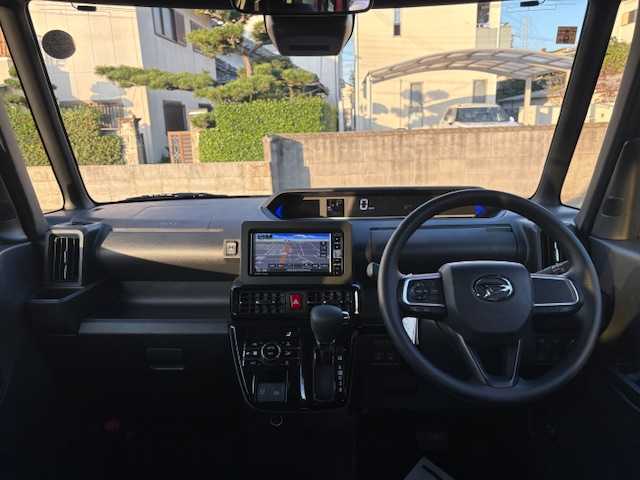 ダイハツ タント カスタム X 大阪府 2023(令5)年 1.4万km ブラックマイカメタリック/ファイアークォーツレッドメタリック 2トーン 純正ナビ/バックカメラ/フルセグ/両側パワースライドドア/スマートアシスト/シートヒーター/ハーフレザーシート/純正アルミホイール/LEDヘッドライト/プッシュスタート/スマートキー