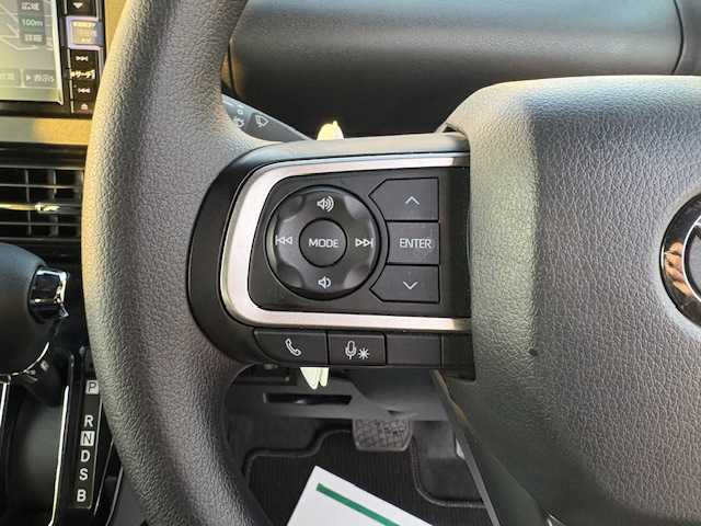 ダイハツ タント カスタム X 大阪府 2023(令5)年 1.4万km ブラックマイカメタリック/ファイアークォーツレッドメタリック 2トーン 純正ナビ/バックカメラ/フルセグ/両側パワースライドドア/スマートアシスト/シートヒーター/ハーフレザーシート/純正アルミホイール/LEDヘッドライト/プッシュスタート/スマートキー